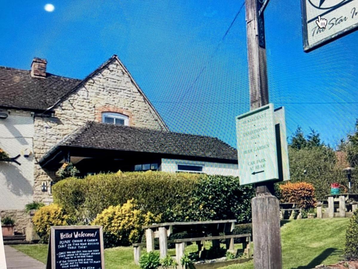 Beautiful Cotswold Farmhouse With Hot Tub Manchester Exterior photo